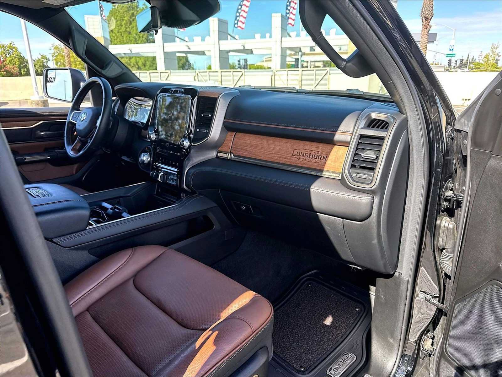 Used 2024 RAM 1500 Limited AWD/4WD image 15