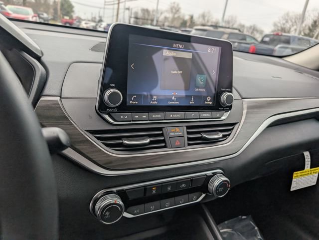 New 2025 Nissan Altima 2.5 SV image 21