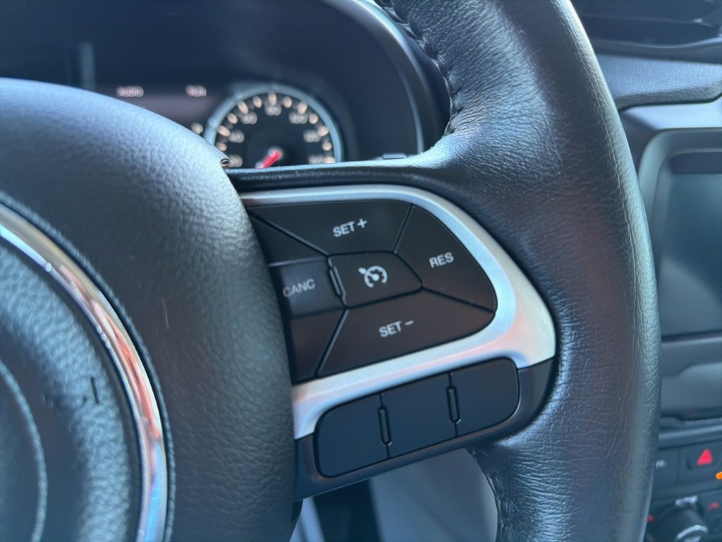 Used 2021 Jeep Renegade Latitude w/ Convenience Group image 15