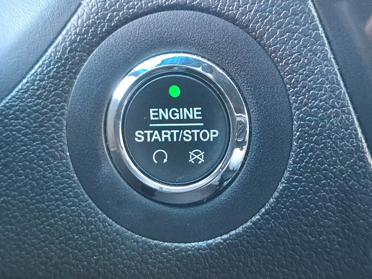 Used 2016 Ford Explorer XLT w/ Equipment Group 202A image 31