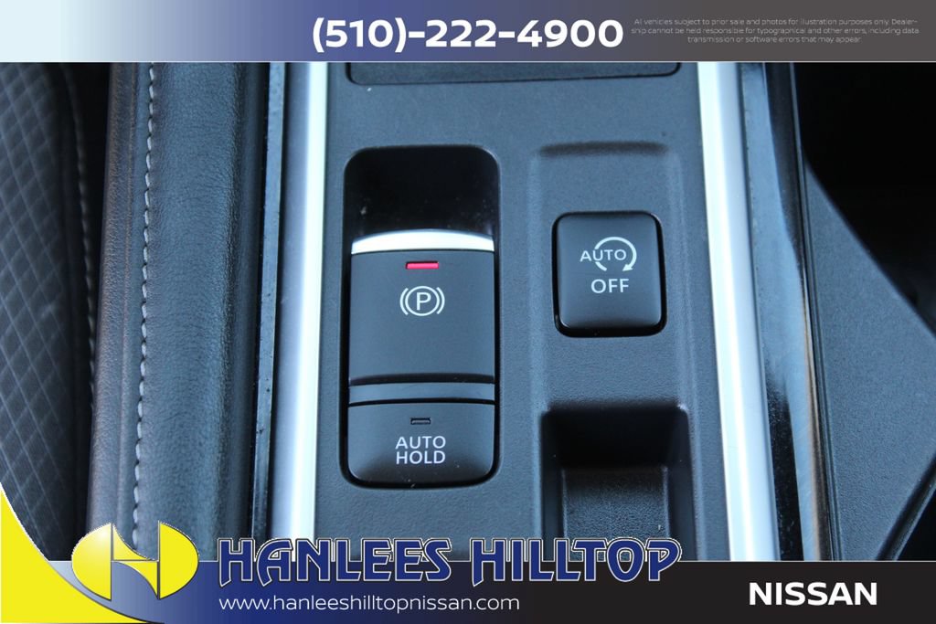 Used 2025 Nissan Pathfinder SV FWD image 21