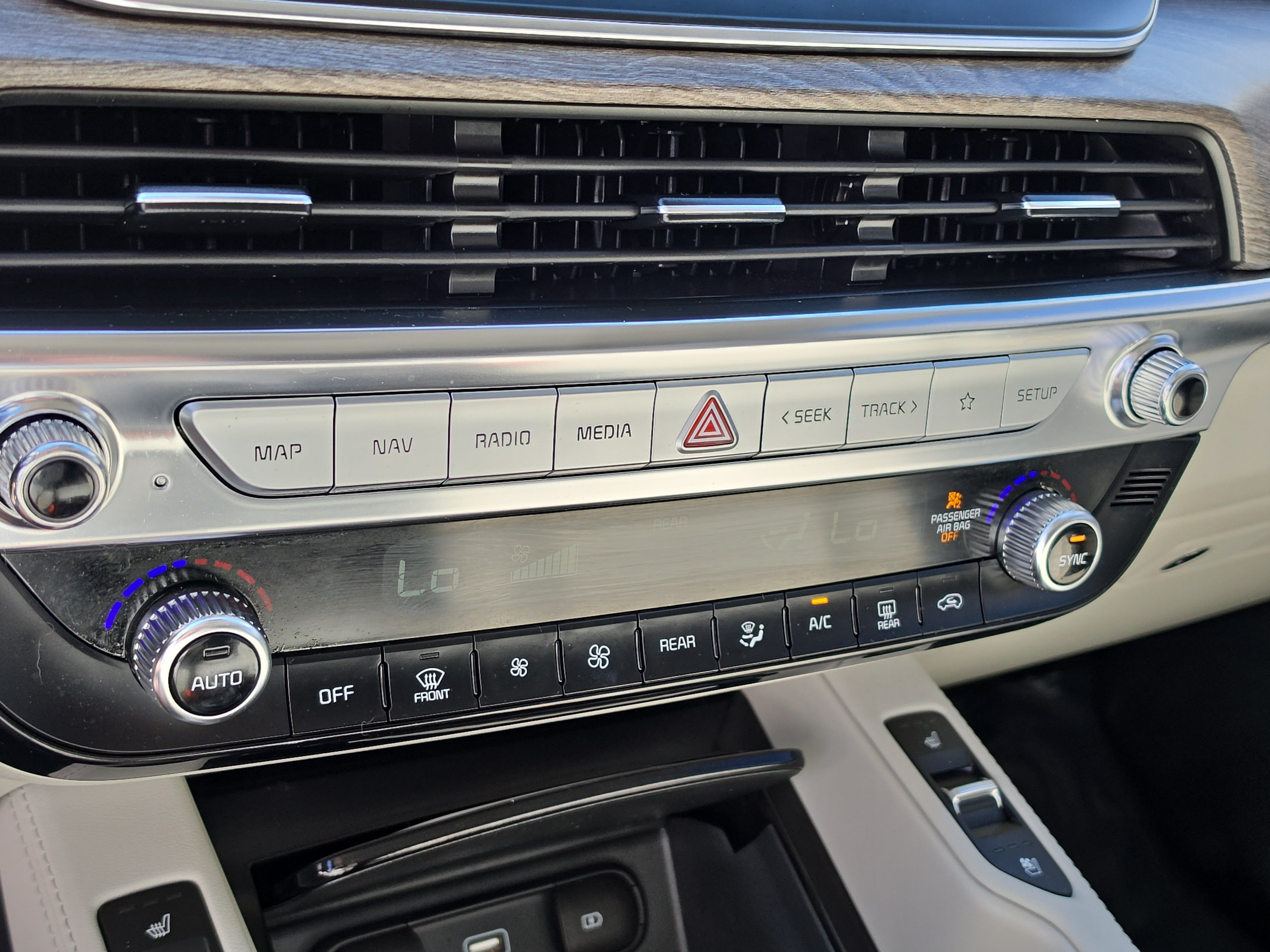 Certified 2021 Kia Telluride EX w/ EX Premium Package FWD image 27