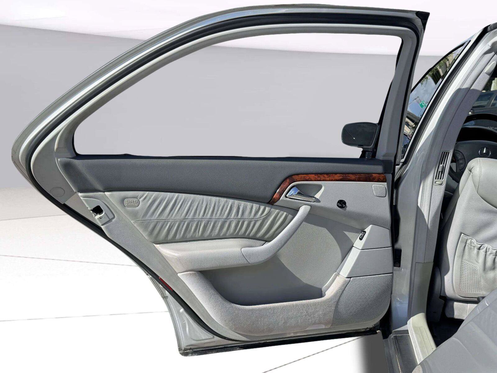 Used 2002 Mercedes-Benz S 500 image 32