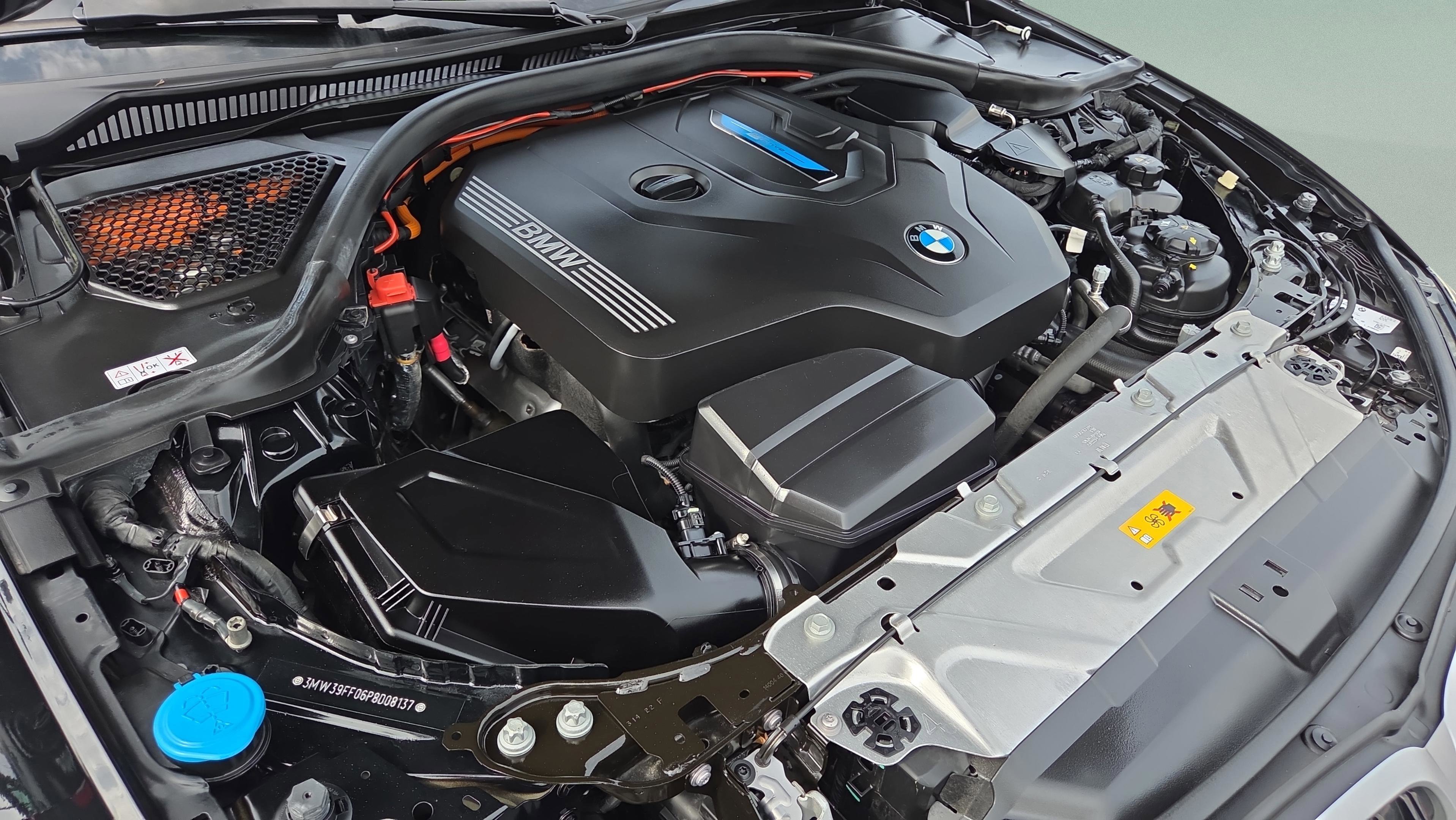 Certified 2023 BMW 330e w/ Driving Assistance Package RWD image 19