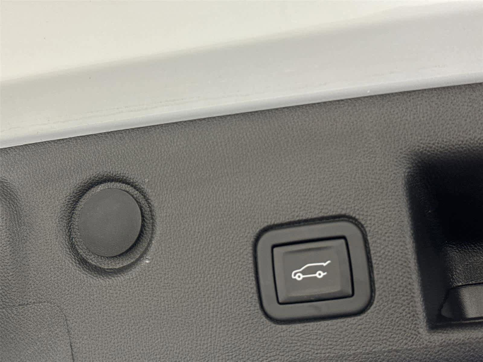 Certified 2023 Chevrolet Equinox LT AWD/4WD image 16