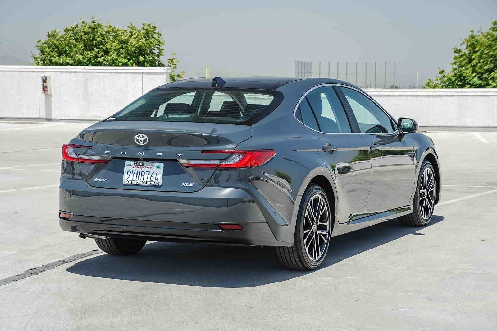 Used 2026 Toyota Camry XLE w/ Premium Package FWD image 5