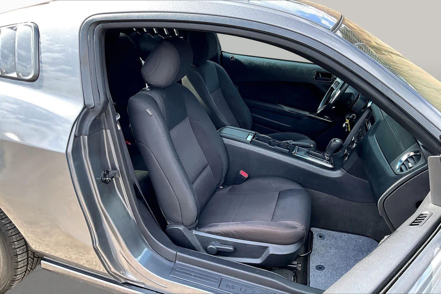 Used 2014 Ford Mustang Coupe w/ Equipment Group 102A RWD image 9