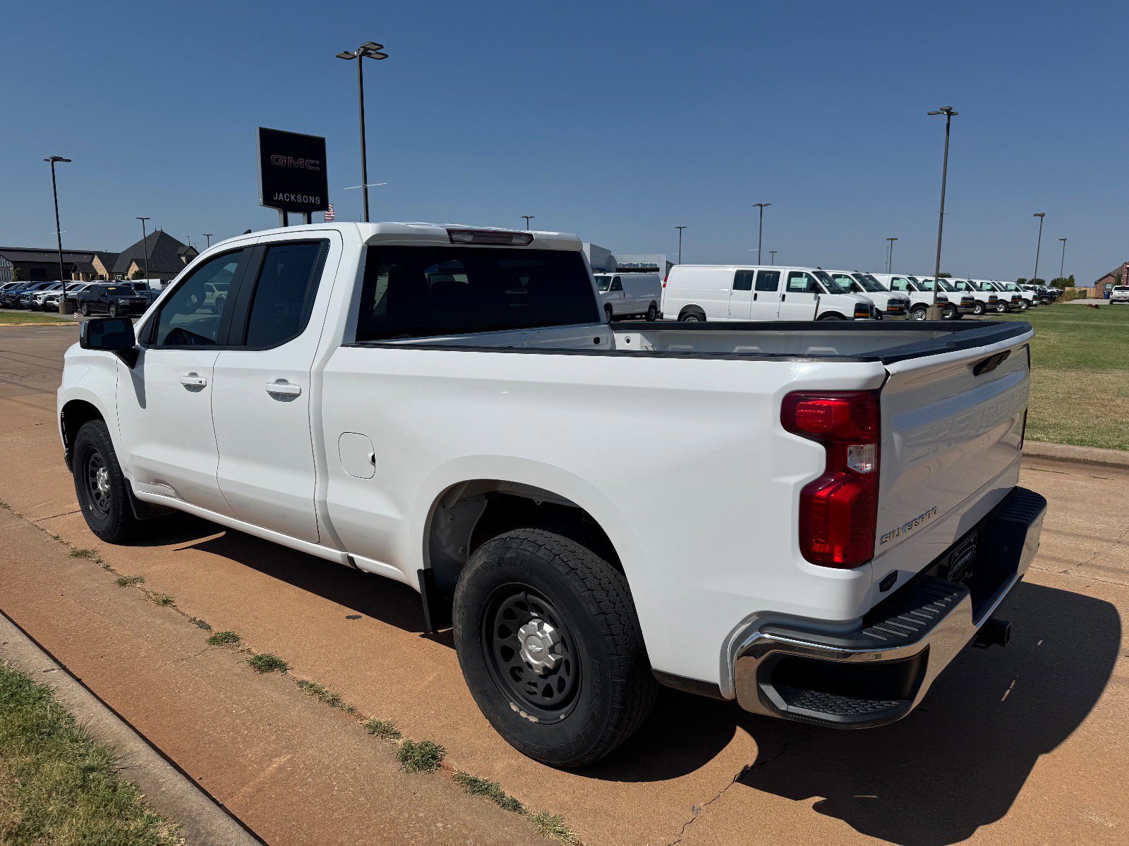 Used 2019 Chevrolet Silverado 1500 LT w/ Trailering Package image 5