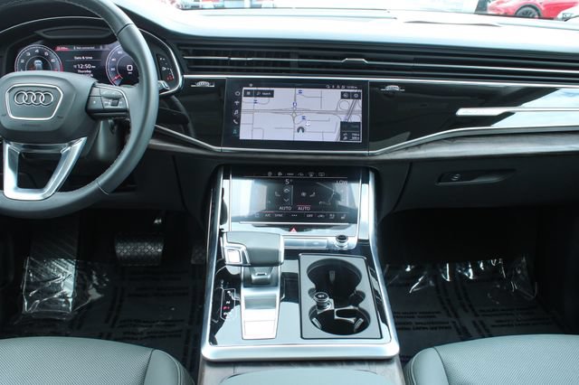 Used 2021 Audi Q8 Prestige AWD/4WD image 18