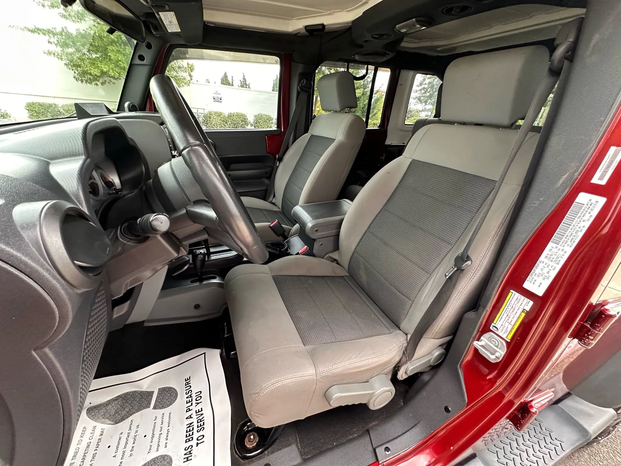 Used 2010 Jeep Wrangler Unlimited Rubicon w/ Dual Top Group image 10