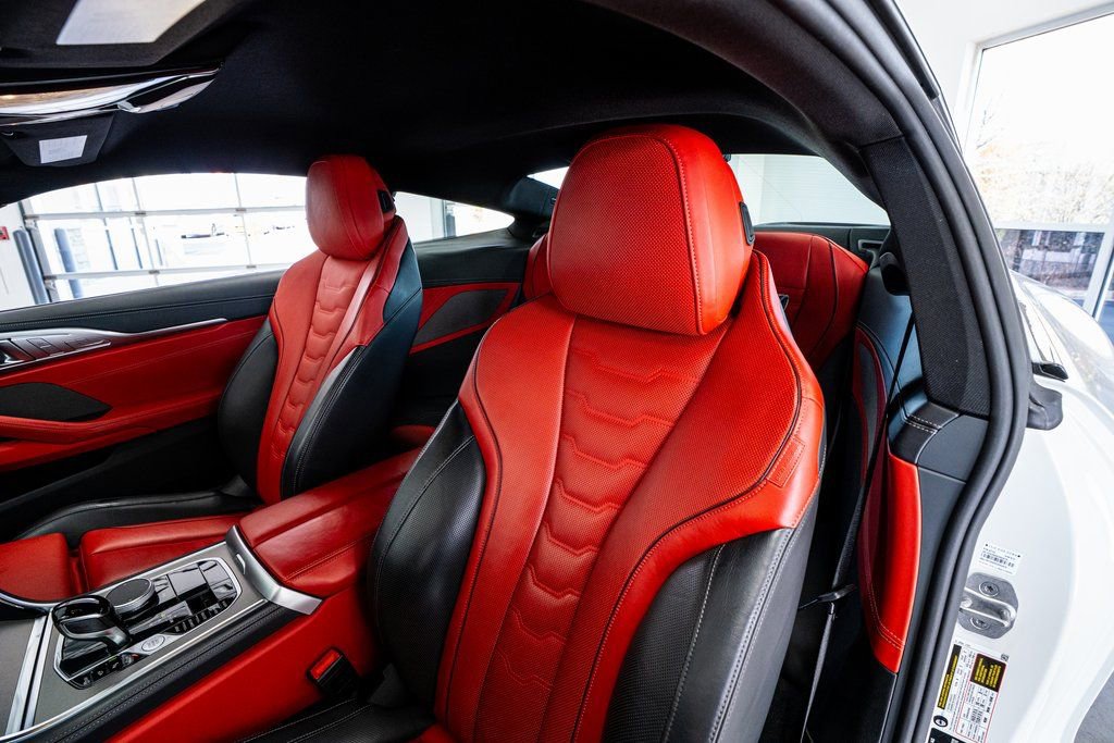 Used 2025 BMW 840i Coupe w/ M Sport Professional Package image 39