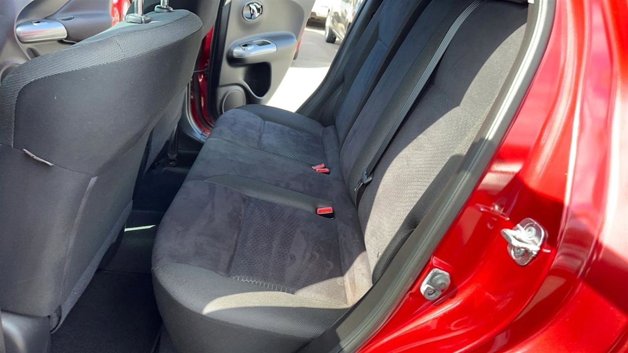 Used 2017 Nissan Juke SV image 33