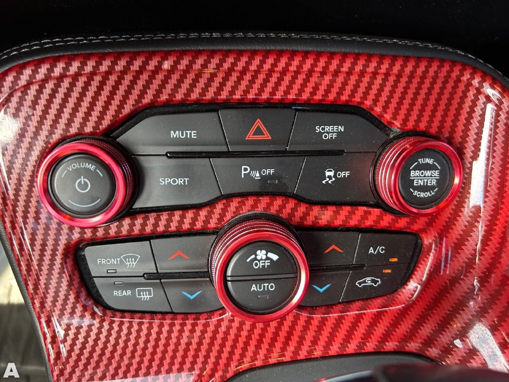 Used 2019 Dodge Challenger R/T w/ Driver Convenience Group RWD image 21