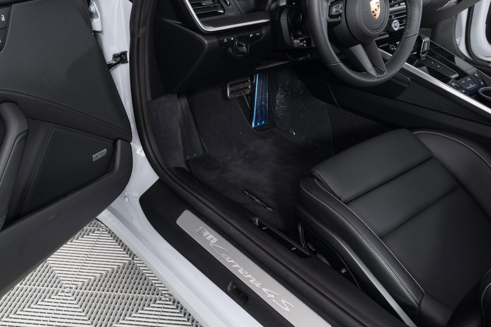 Used 2024 Porsche 911 Carrera 4S image 16