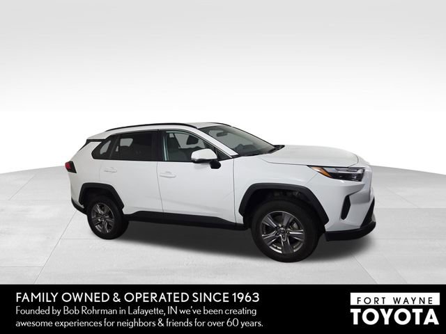 Used 2025 Toyota RAV4 XLE image 5
