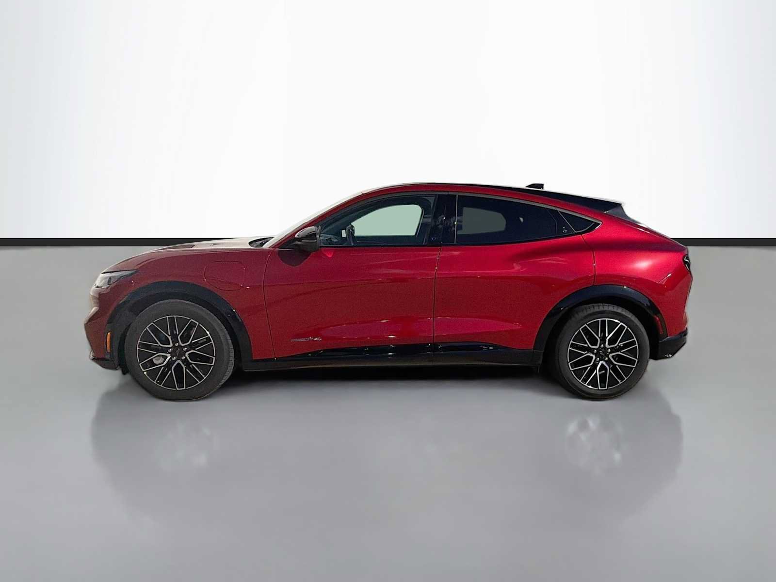 Used 2024 Ford Mustang Mach-E Premium AWD/4WD image 5