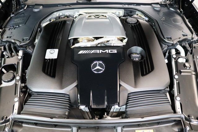 Used 2022 Mercedes-Benz SL 55 AMG 4MATIC w/ Driver Assistance Package image 29