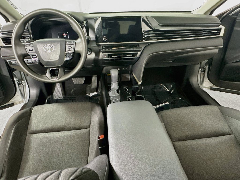 Used 2026 Toyota Camry LE FWD image 18