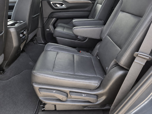 Used 2021 Chevrolet Tahoe LT w/ LT Signature Package RWD image 20