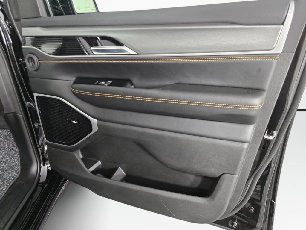 New 2026 Jeep Grand Wagoneer 4WD image 48