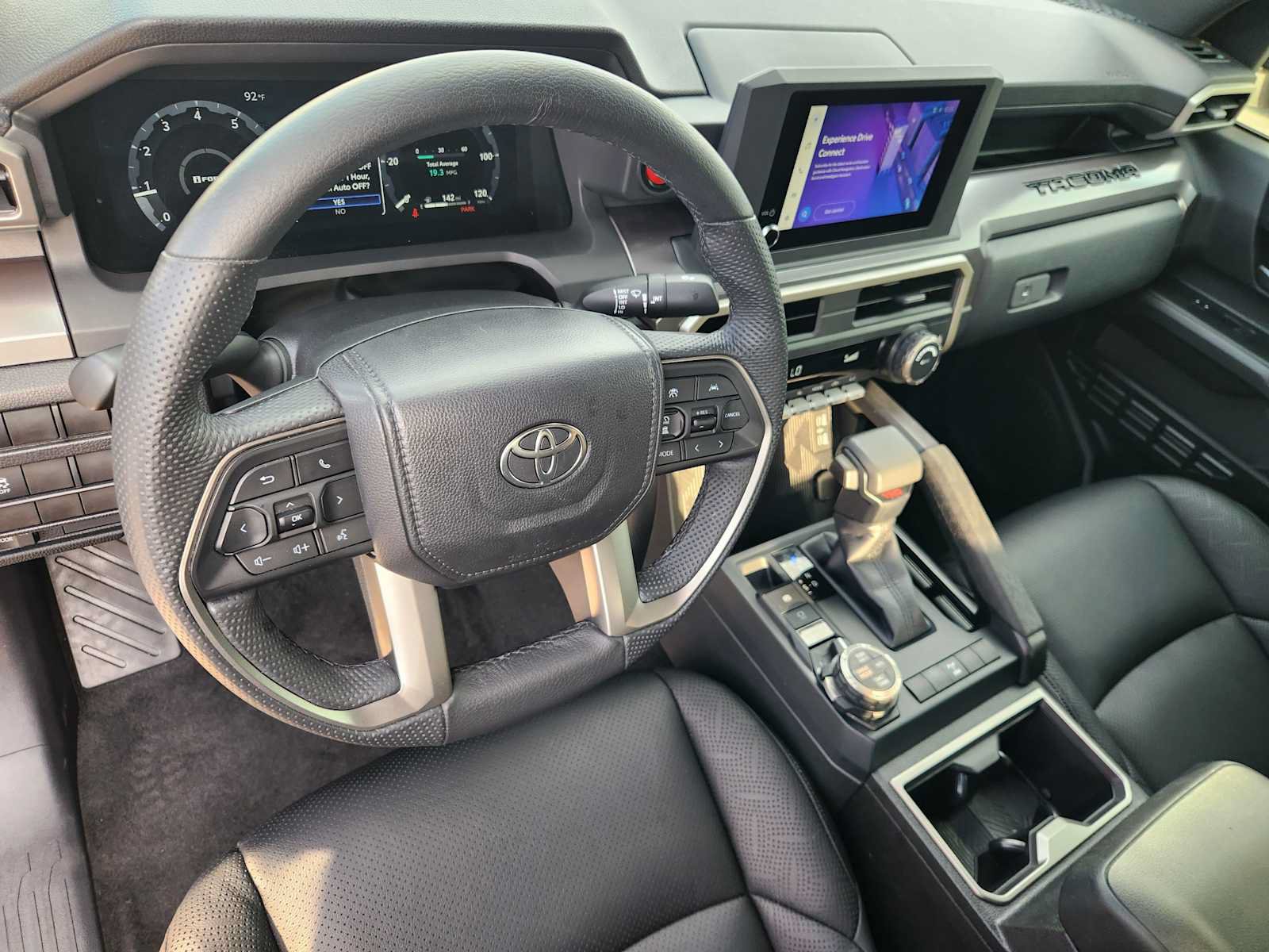 Used 2026 Toyota Tacoma TRD Off-Road AWD/4WD image 2
