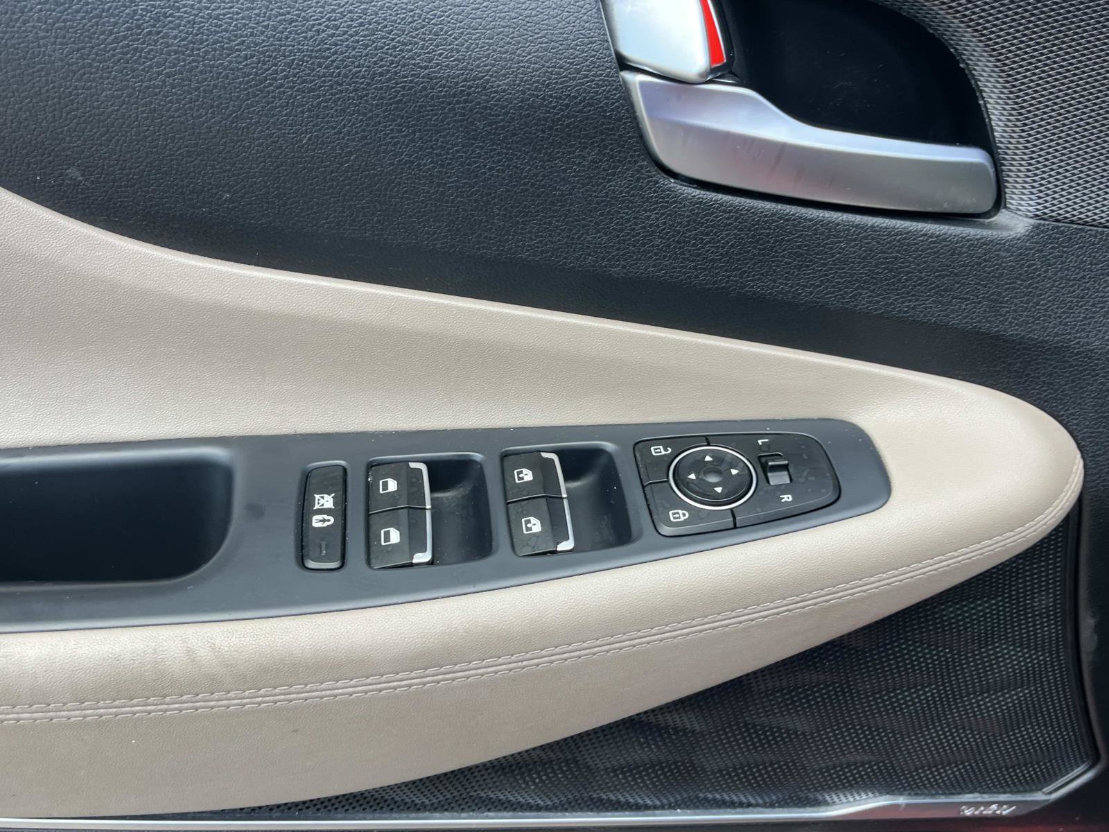 Used 2020 Hyundai Santa Fe SEL w/ Convenience Package FWD image 27