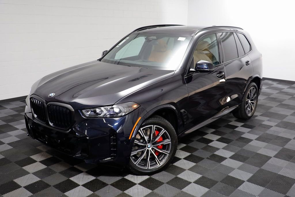 New 2026 BMW X5 xDrive40i w/ M Sport Package AWD/4WD image 2