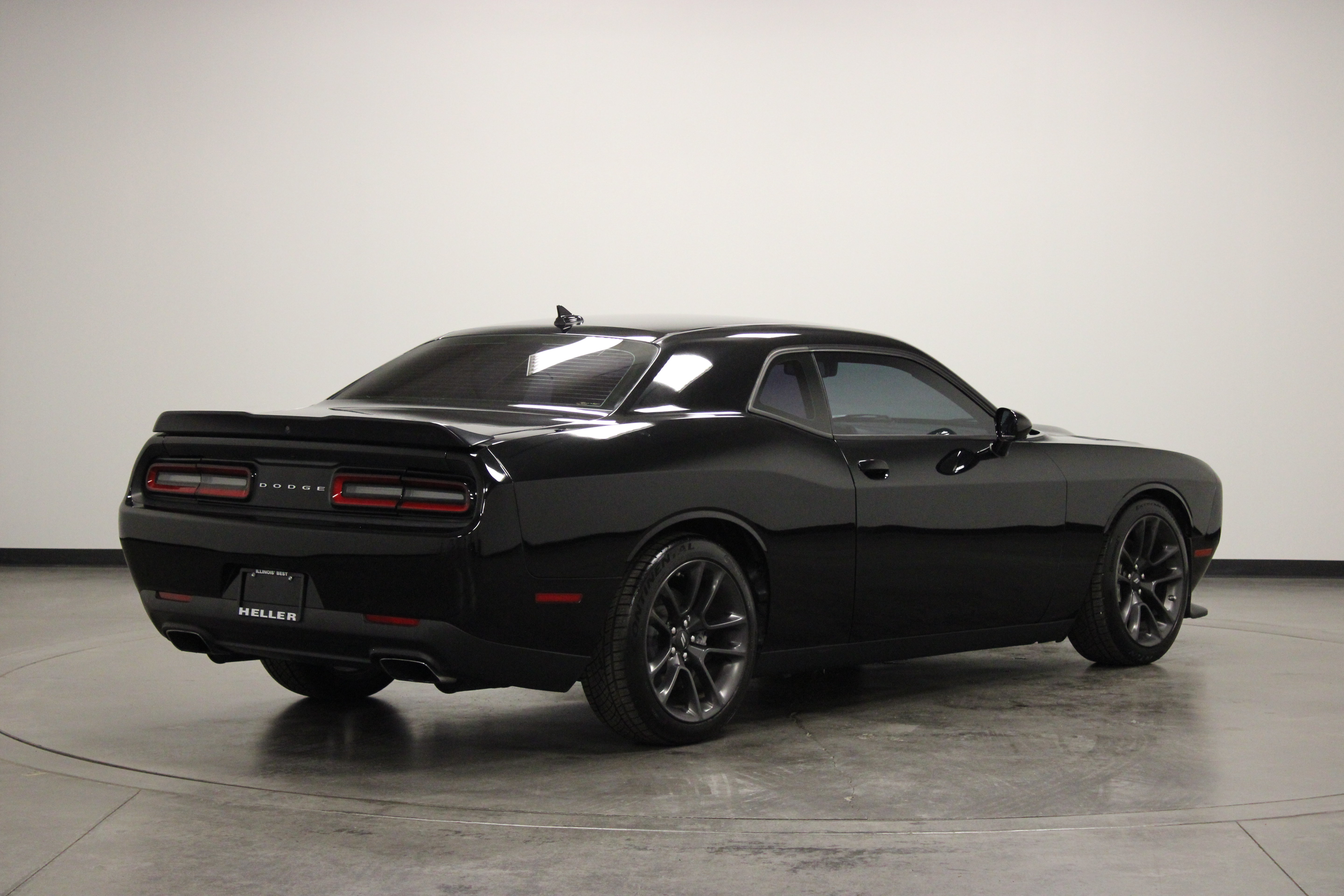 Used 2021 Dodge Challenger R/T Scat Pack w/ Plus Package RWD image 8