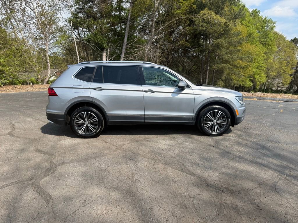 Used 2019 Volkswagen Tiguan SEL w/ 3rd Row Seat Package image 5