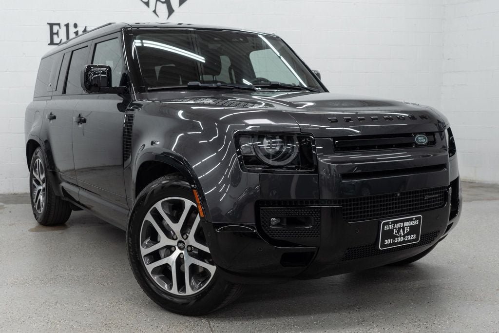 Used 2023 Land Rover Defender 130 X-Dynamic SE AWD/4WD image 7