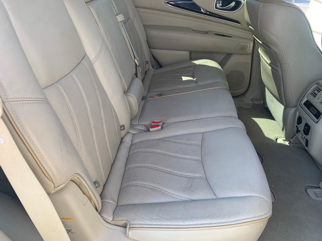 Used 2014 INFINITI QX60 Luxe w/ Deluxe Touring Package AWD/4WD image 38