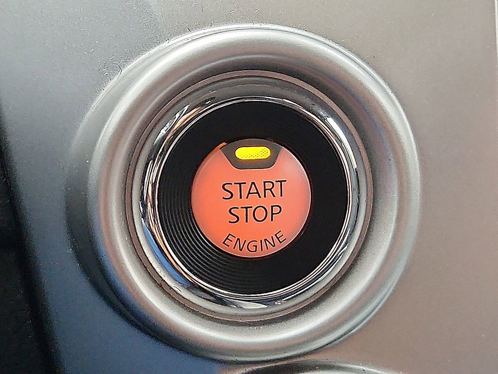 Certified 2018 Nissan Titan SV w/ SV Convenience Package image 26