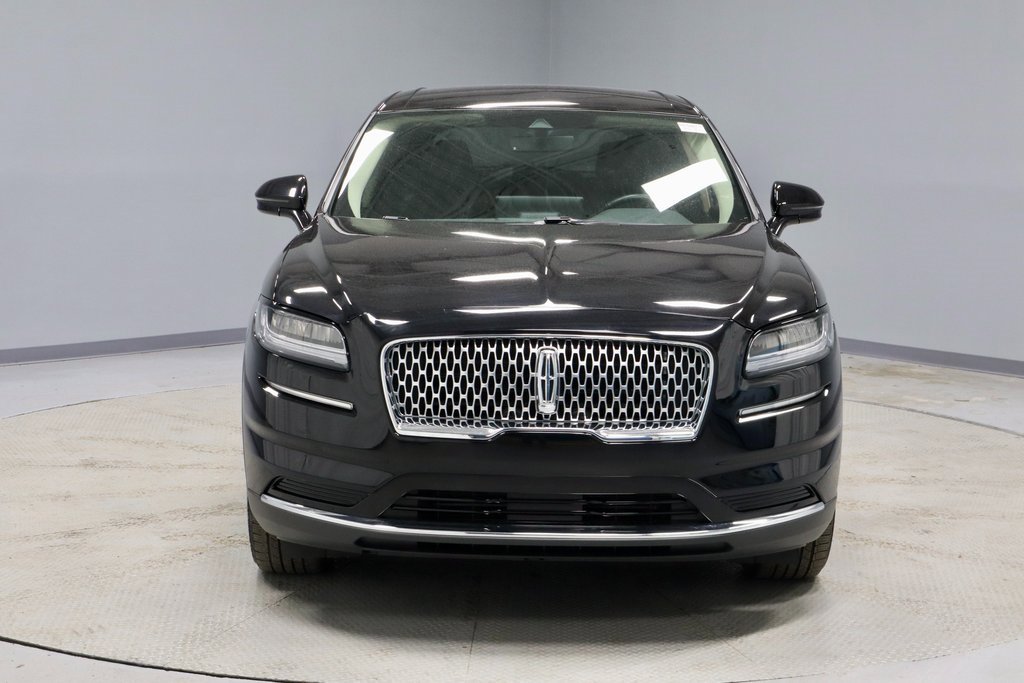 Used 2022 Lincoln Nautilus FWD w/ Premium Package image 8