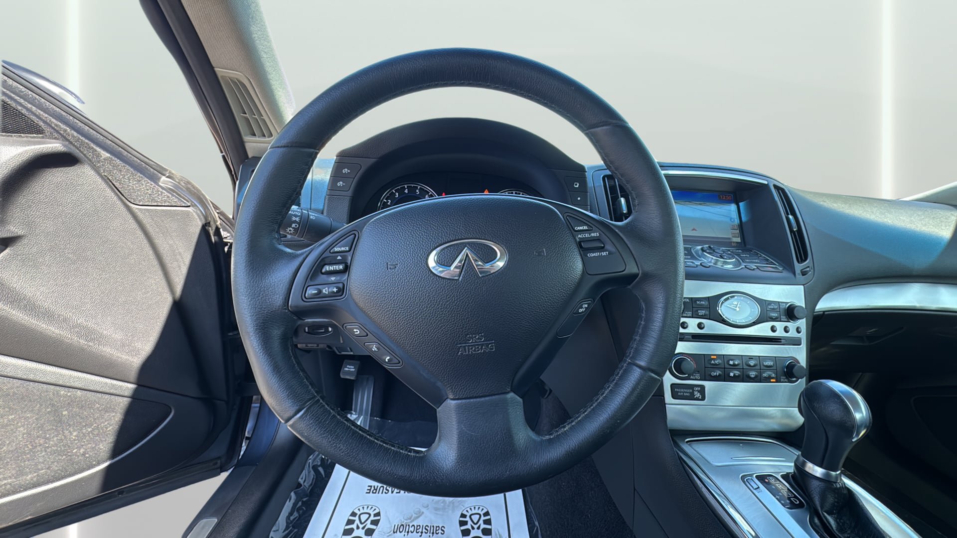 Used 2015 INFINITI Q60 AWD Coupe w/ Premium Package image 16