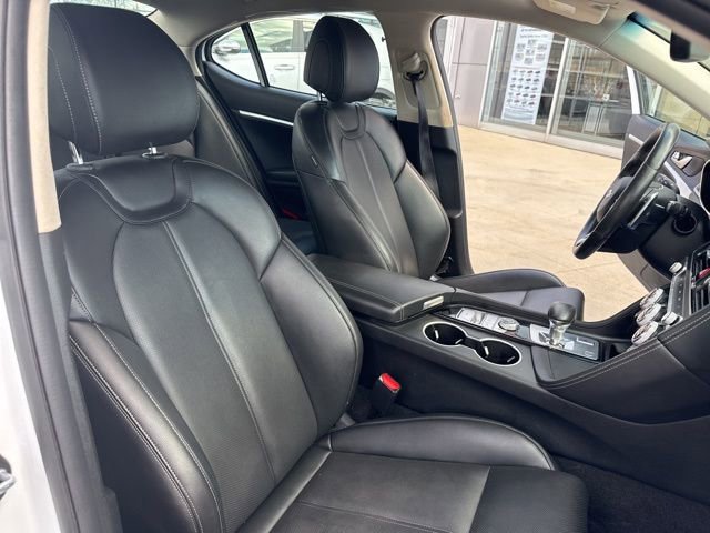 Used 2023 Genesis G70 2.0T AWD/4WD image 31