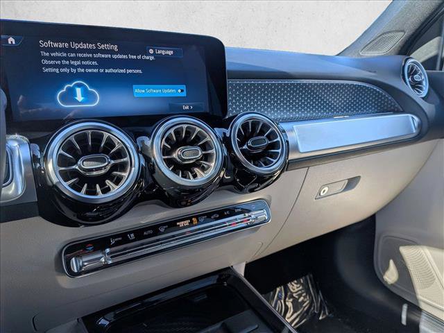 Certified 2025 Mercedes-Benz GLB 250 image 13