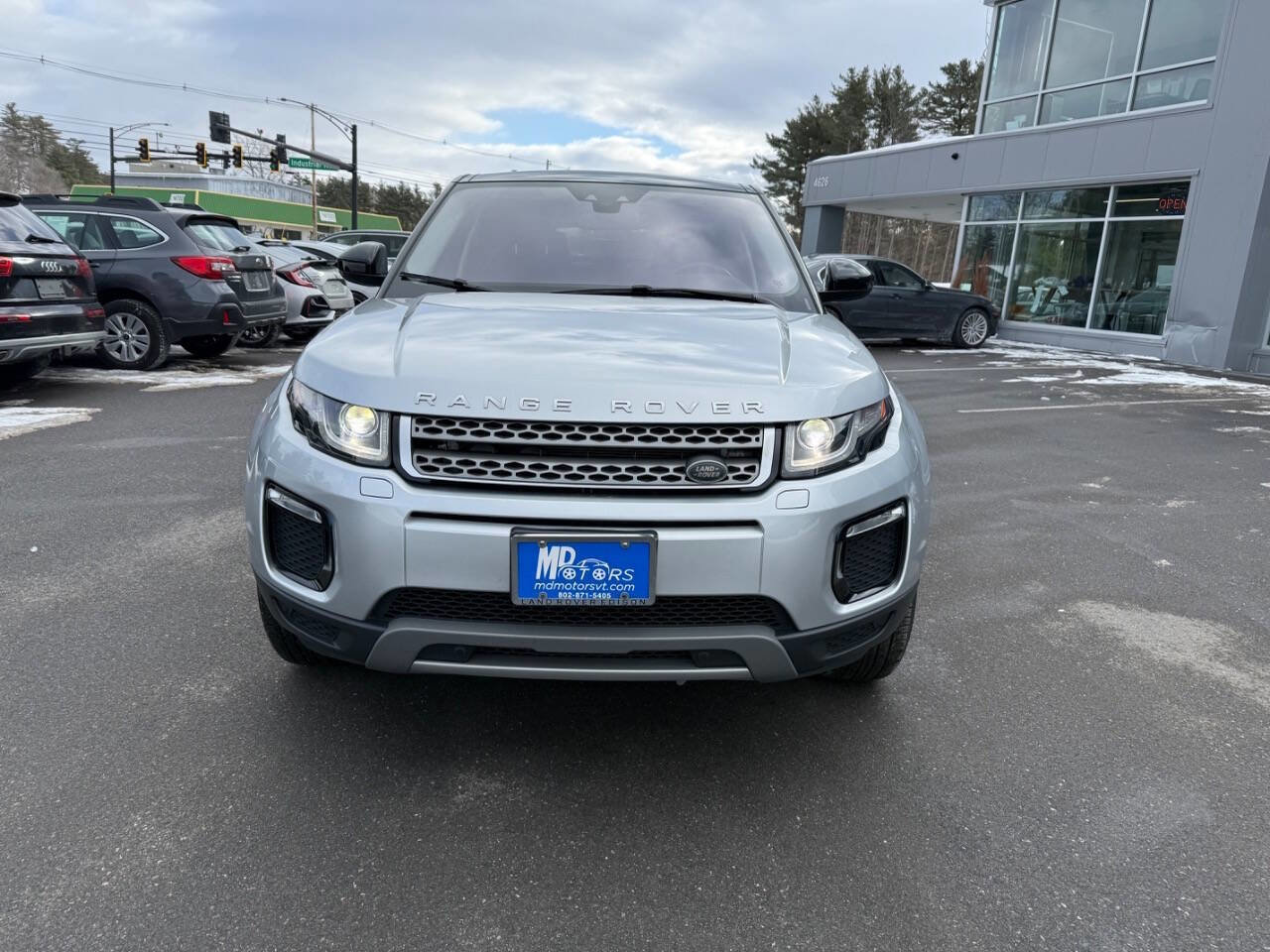 Used 2018 Land Rover Range Rover Evoque image 3
