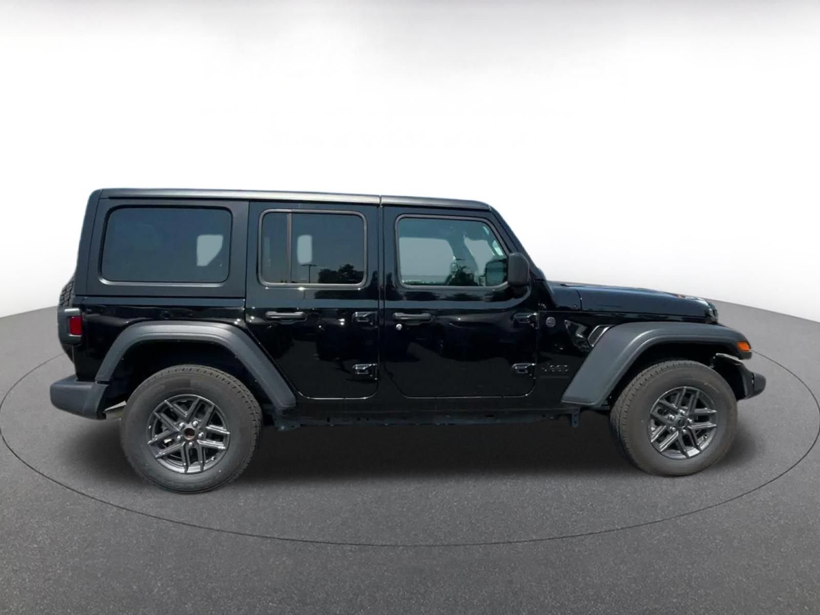 Used 2025 Jeep Wrangler Unlimited Sport AWD/4WD image 15