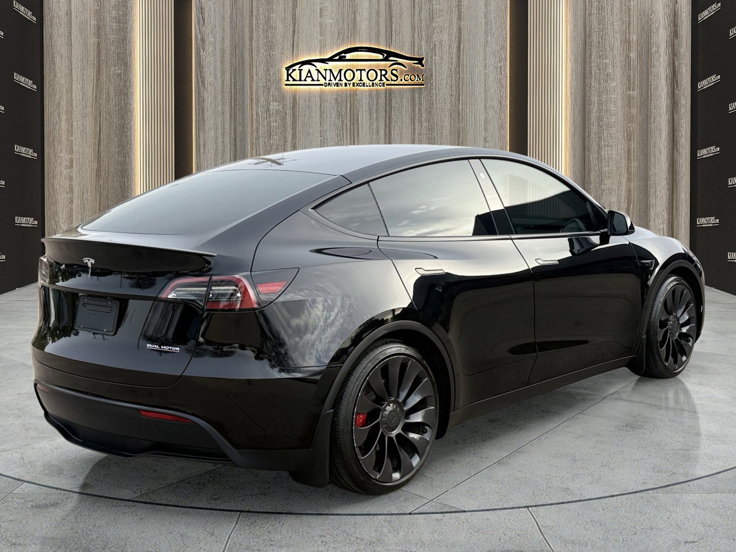 Used 2023 Tesla Model Y Performance image 7