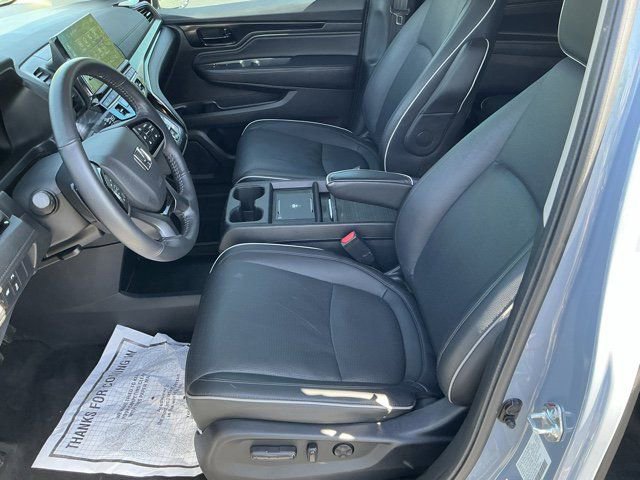 Used 2025 Honda Odyssey Elite image 14