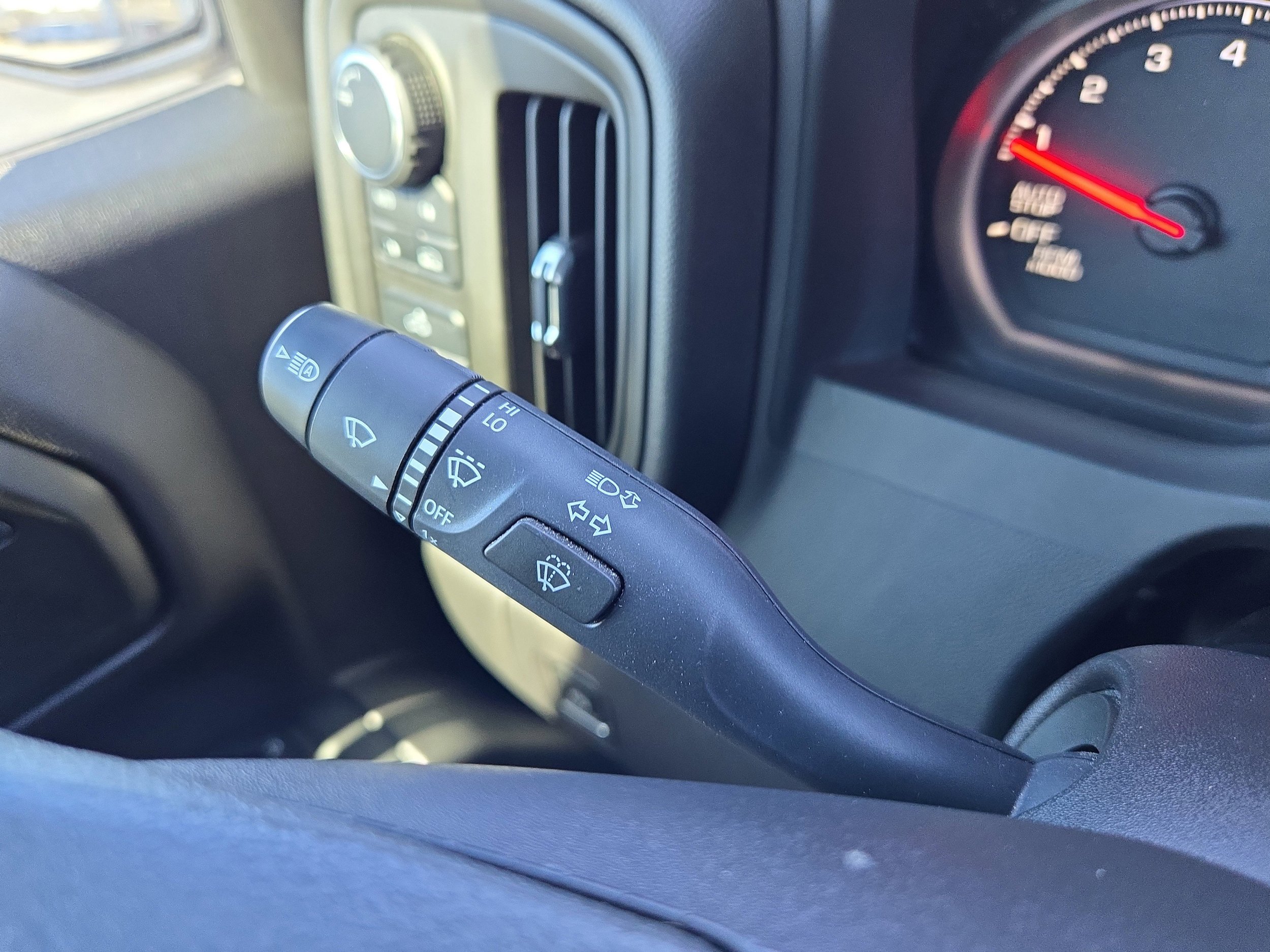 Used 2024 Chevrolet Silverado 1500 Custom image 35