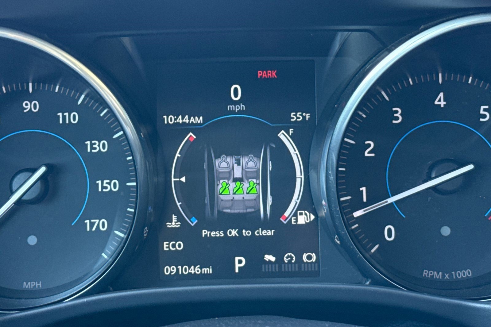 Used 2017 Jaguar XE 25t image 21