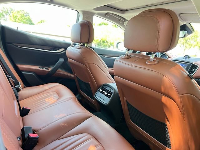 Used 2017 Maserati Ghibli S Q4 AWD/4WD image 19