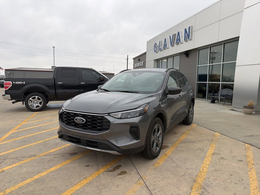 Used 2026 Ford Escape ST-Line w/ Tech Pack #1 image 3
