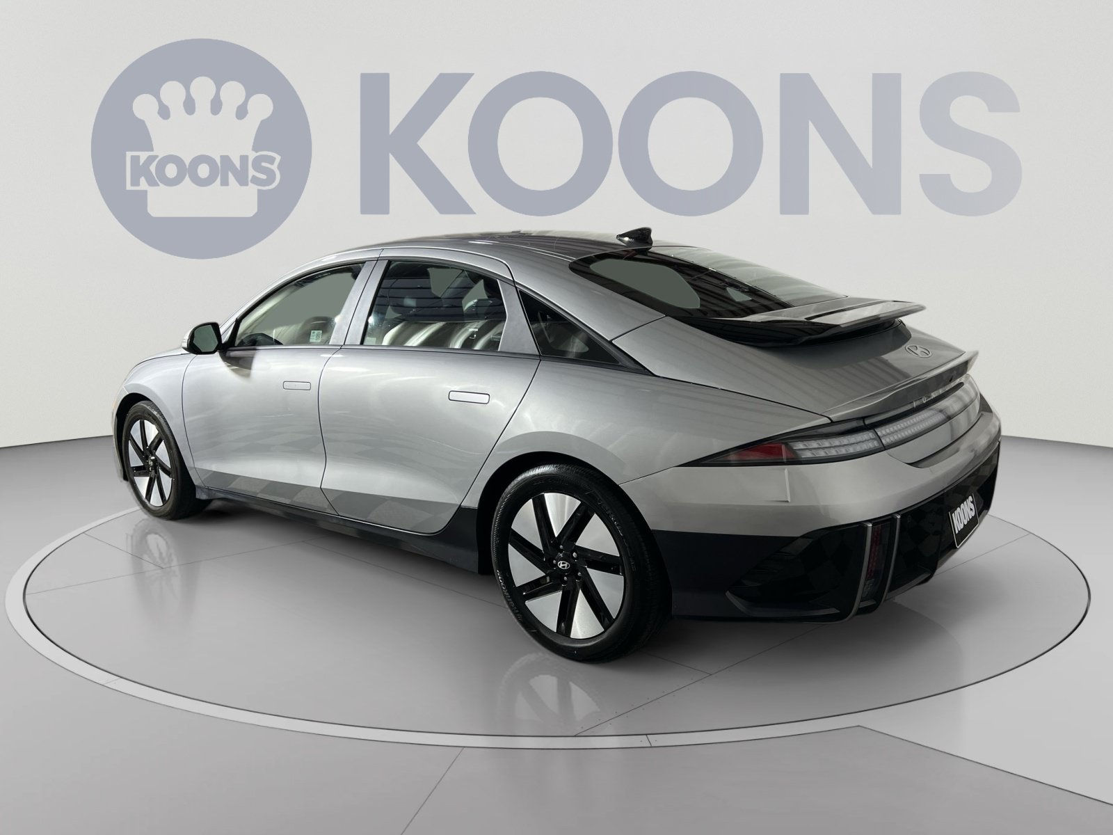 Used 2024 Hyundai Ioniq 6 SE AWD/4WD image 4