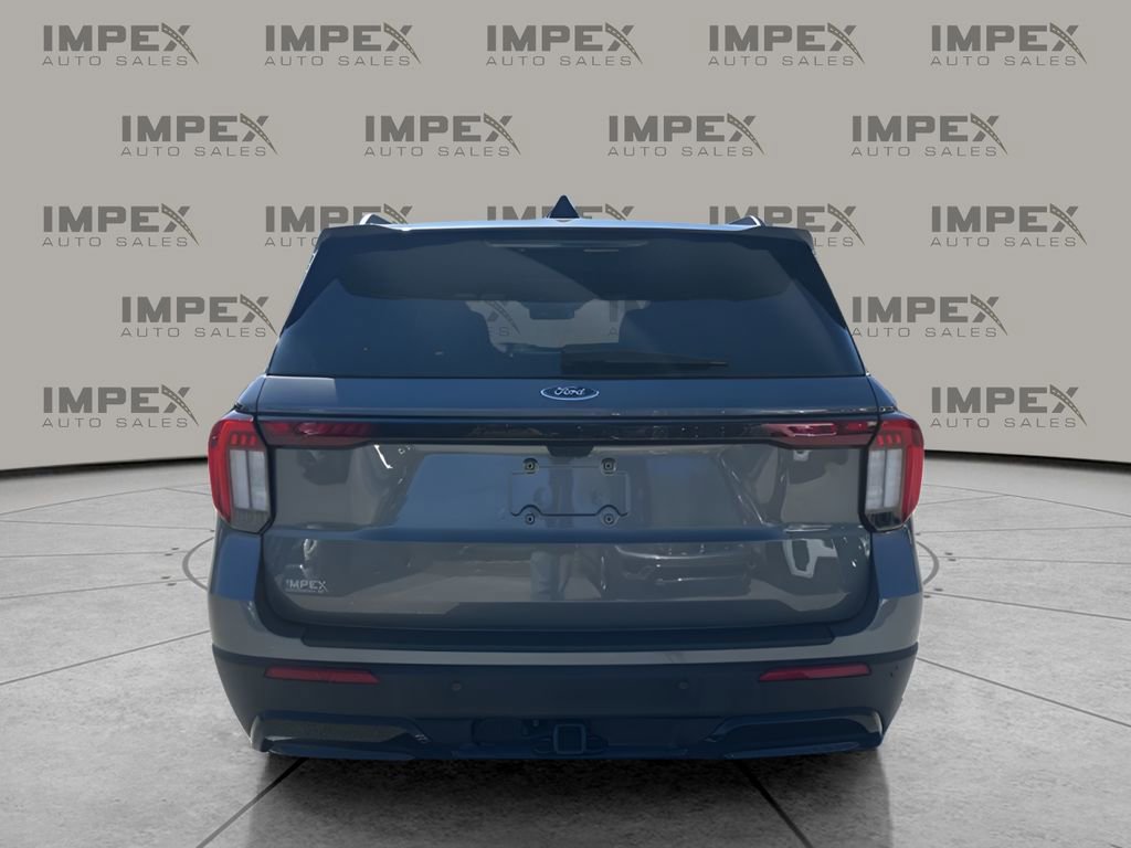 Used 2025 Ford Explorer ST-Line w/ Premium Package image 4