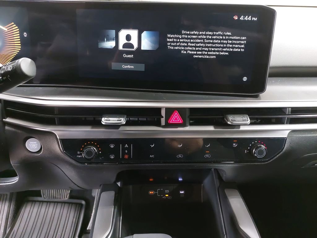 New 2026 Kia Sorento LX FWD image 22