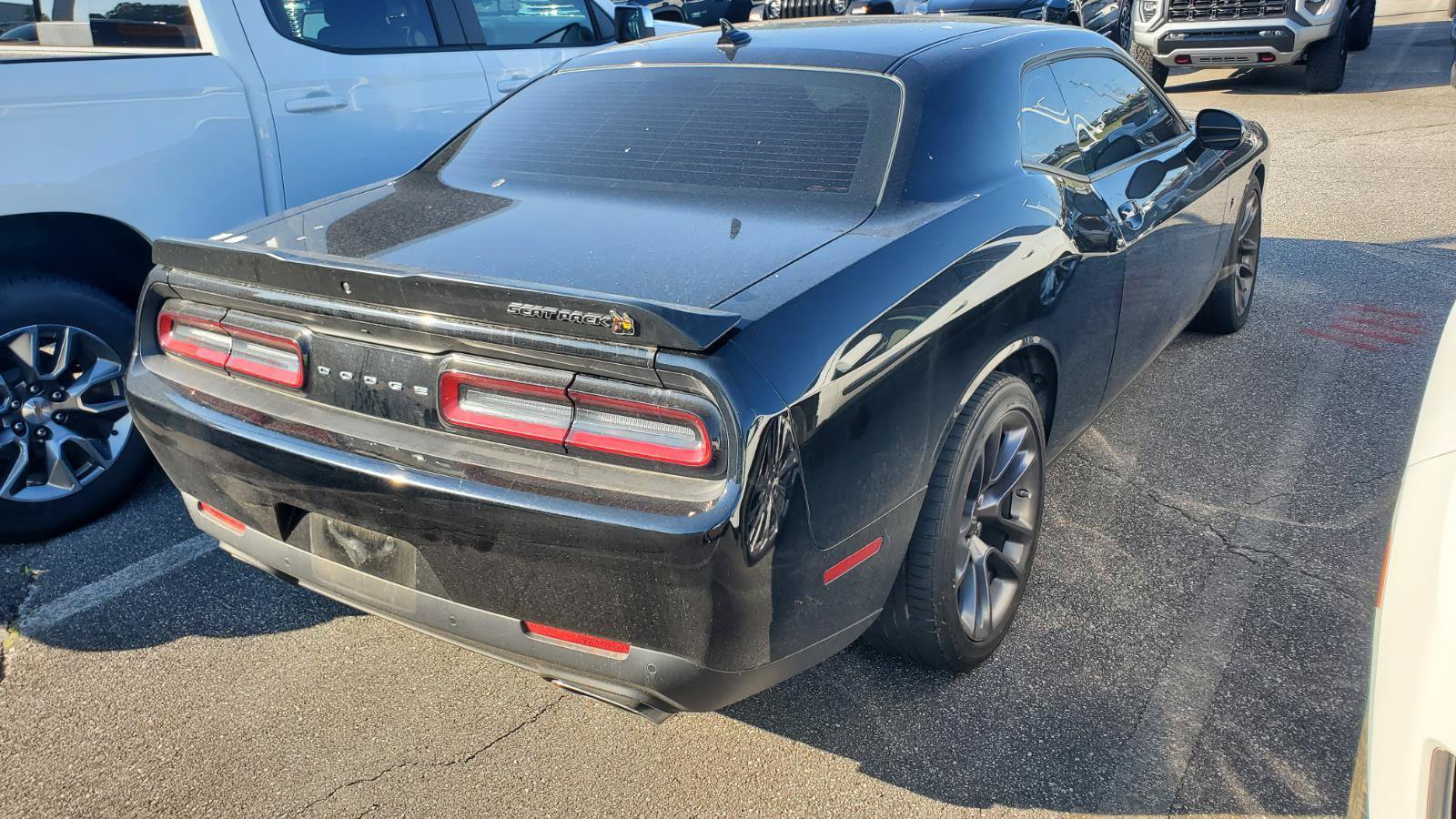 Used 2023 Dodge Challenger R/T Scat Pack RWD image 9