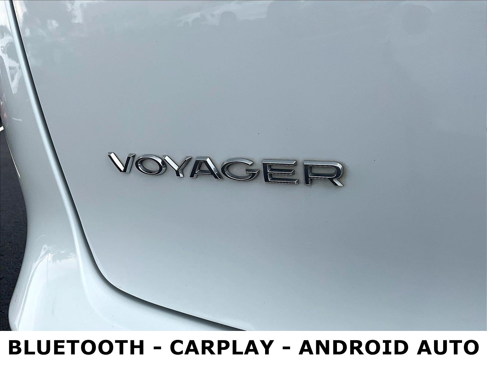 Used 2023 Chrysler Voyager LX FWD image 24