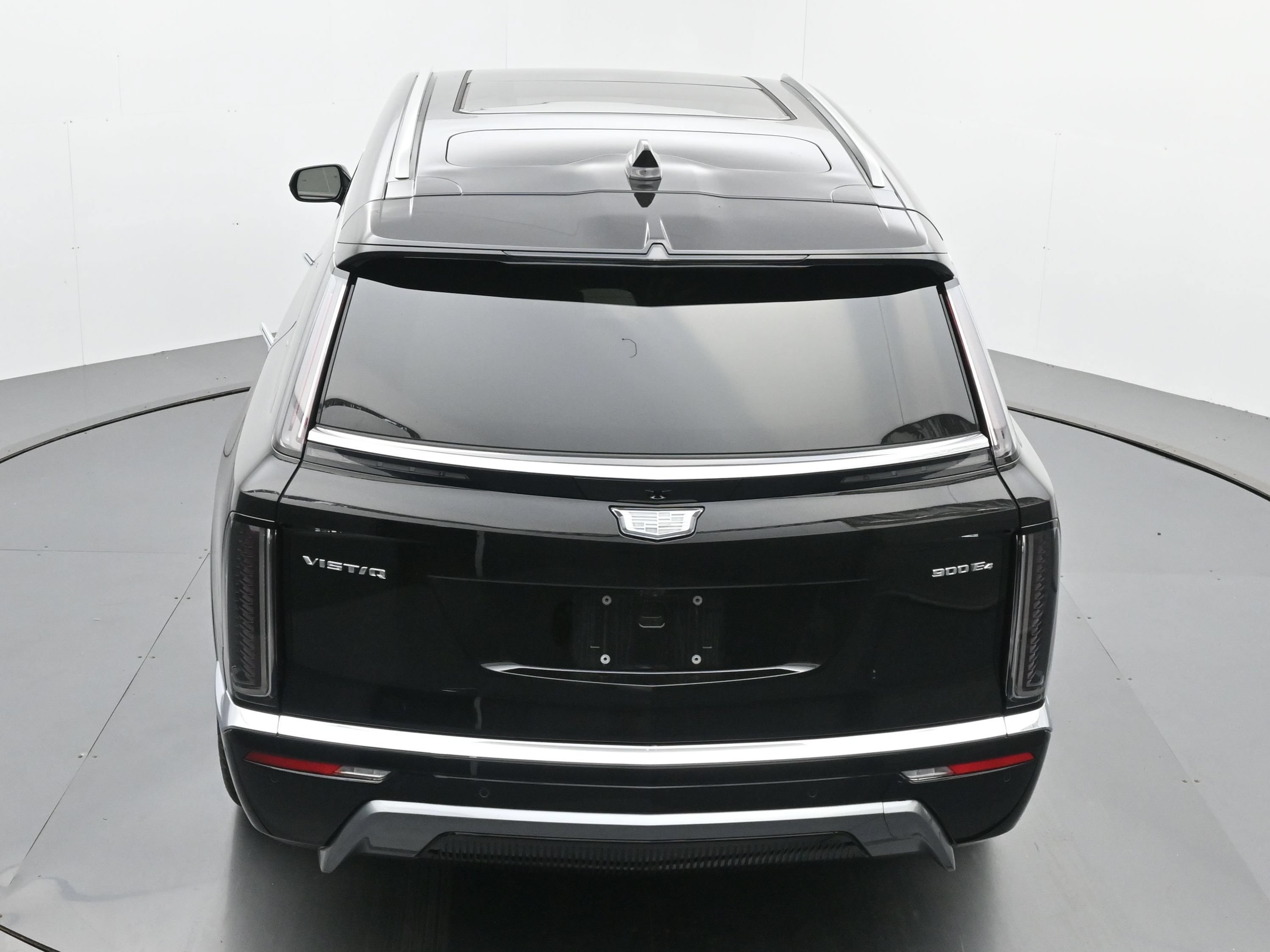 New 2026 Cadillac Vistiq Premium Luxury w/ LPO, Floor Liner Package AWD/4WD image 26